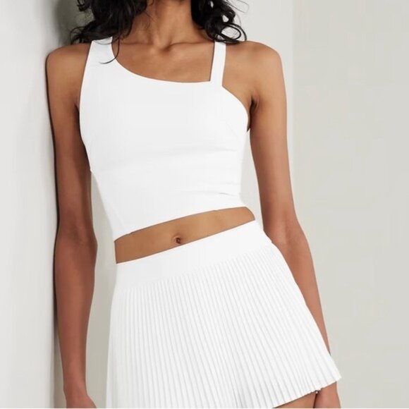 lululemon athletica Tops - Lululemon women Sz 2 Everlux Asymmetrical Tennis Tank Top White Removable Cups